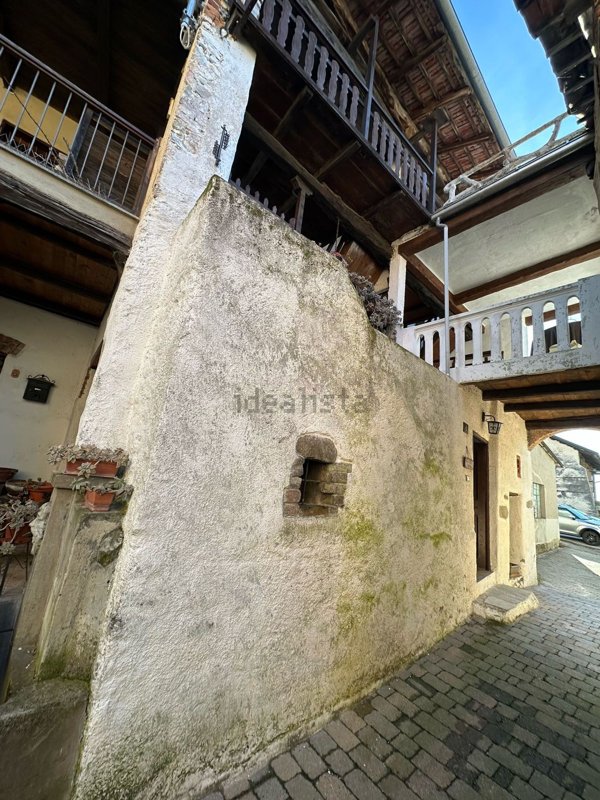 casa indipendente in vendita a Caprile