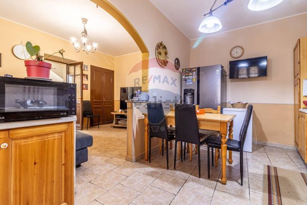 casa semindipendente in vendita a Casapinta