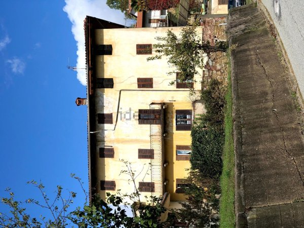 casa indipendente in vendita a Casapinta