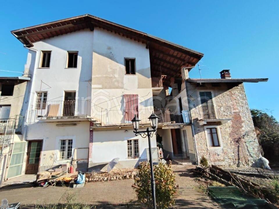 casa indipendente in vendita a Casapinta in zona Bosco