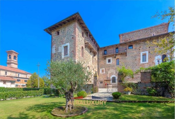 villa in vendita a Castelletto Cervo