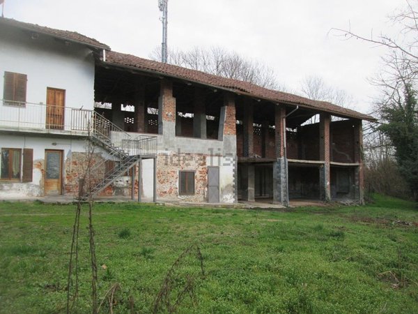 casale in vendita a Castelletto Cervo
