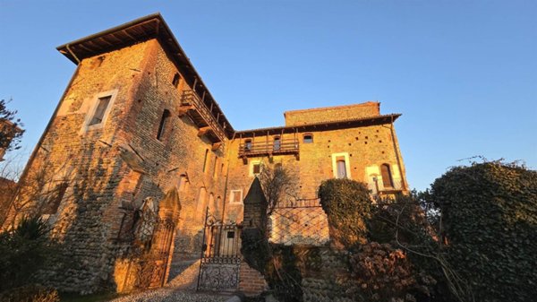 villa in vendita a Castelletto Cervo