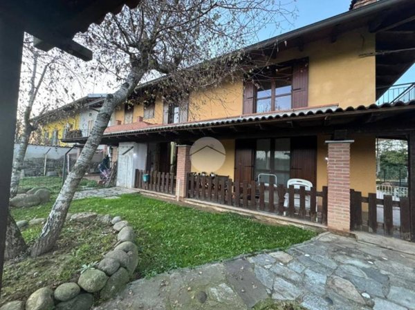 casa indipendente in vendita a Castelletto Cervo