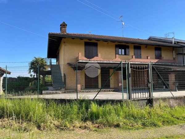 casa indipendente in vendita a Castelletto Cervo