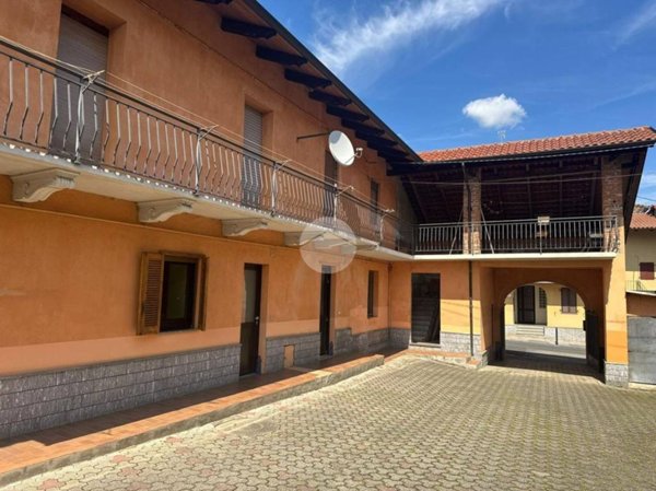 casa indipendente in vendita a Castelletto Cervo