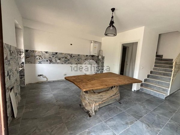 casa semindipendente in vendita a Castelletto Cervo