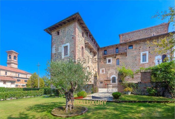 casale in vendita a Castelletto Cervo