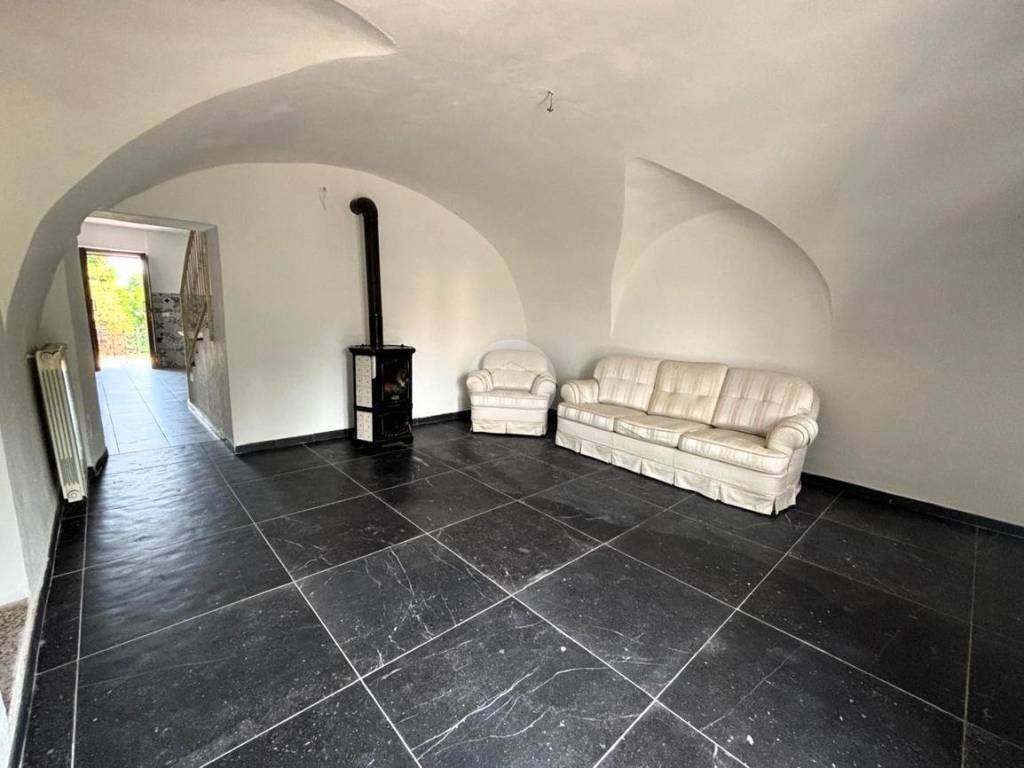 casa semindipendente in vendita a Castelletto Cervo