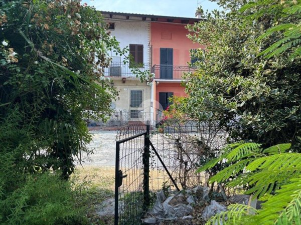 casa indipendente in vendita a Castelletto Cervo