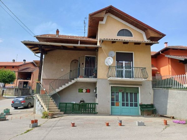 casa indipendente in vendita a Castelletto Cervo