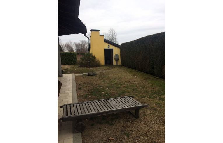 casa indipendente in vendita a Castelletto Cervo