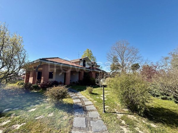 casa indipendente in vendita a Castelletto Cervo