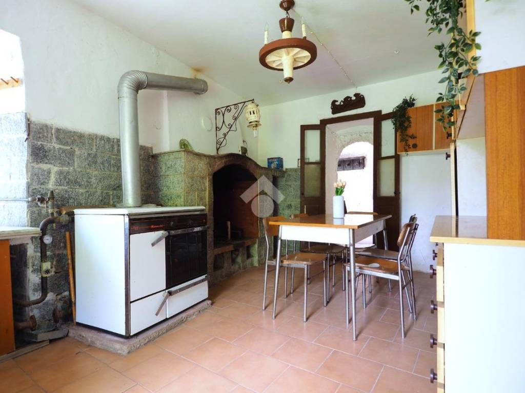 casa indipendente in vendita a Castelletto Cervo