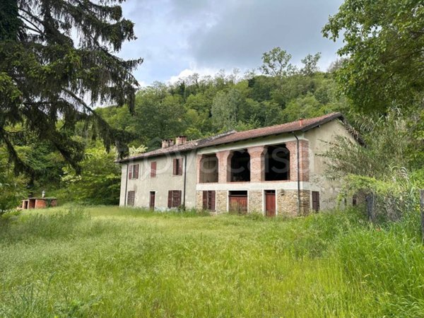 casa indipendente in vendita ad Acqui Terme