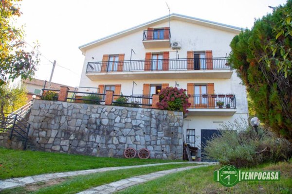 casa indipendente in vendita ad Acqui Terme
