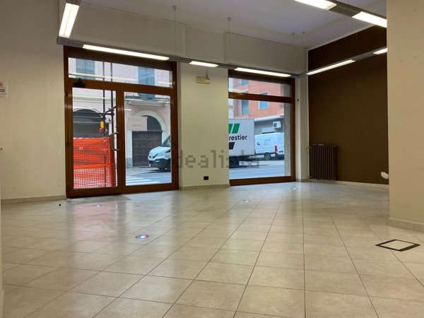 negozio in vendita ad Acqui Terme
