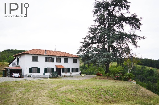 casa indipendente in vendita ad Acqui Terme