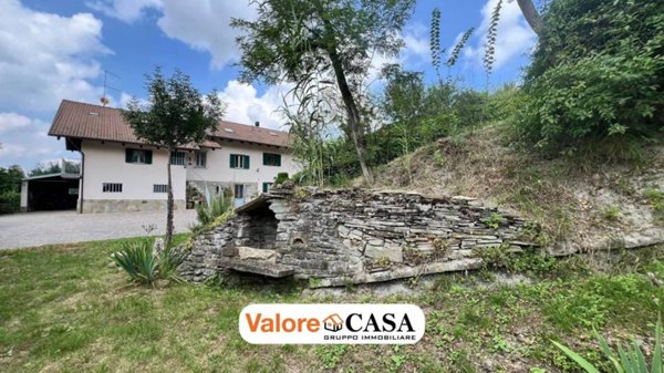 casa indipendente in vendita ad Acqui Terme