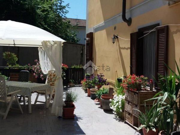 appartamento in vendita ad Acqui Terme in zona Lussito