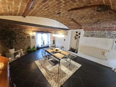 casa indipendente in vendita ad Acqui Terme