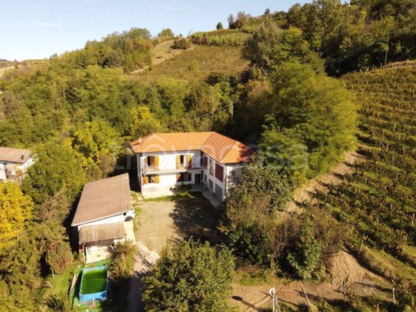 casa indipendente in vendita ad Acqui Terme