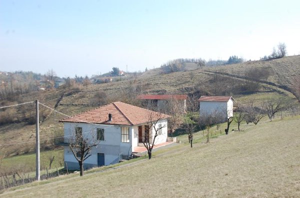 casa indipendente in vendita ad Acqui Terme