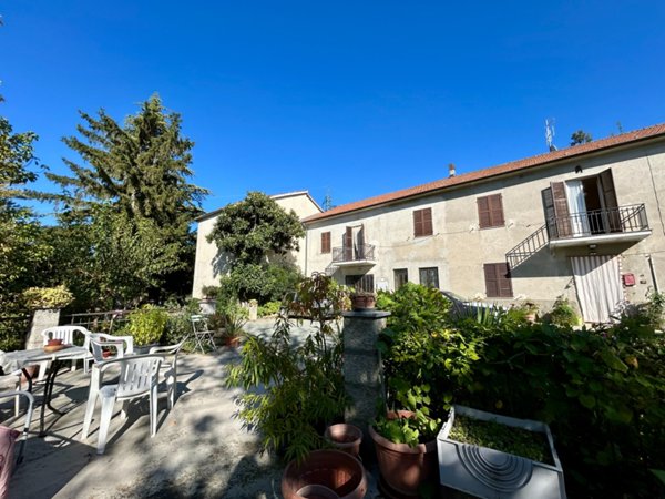 casa indipendente in vendita ad Acqui Terme