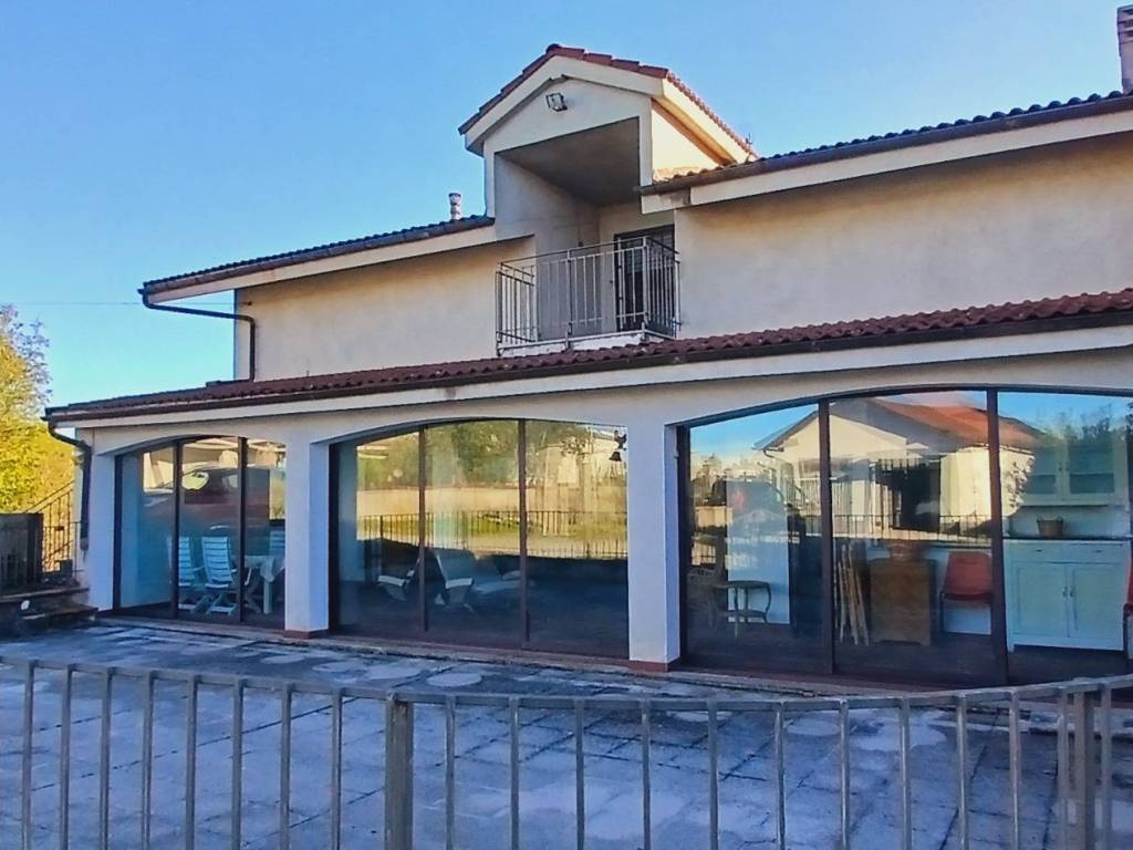 casa indipendente in vendita ad Acqui Terme