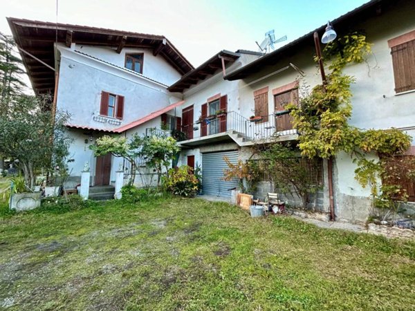 casa indipendente in vendita ad Acqui Terme