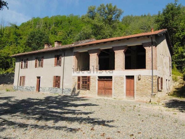 casale in vendita ad Acqui Terme