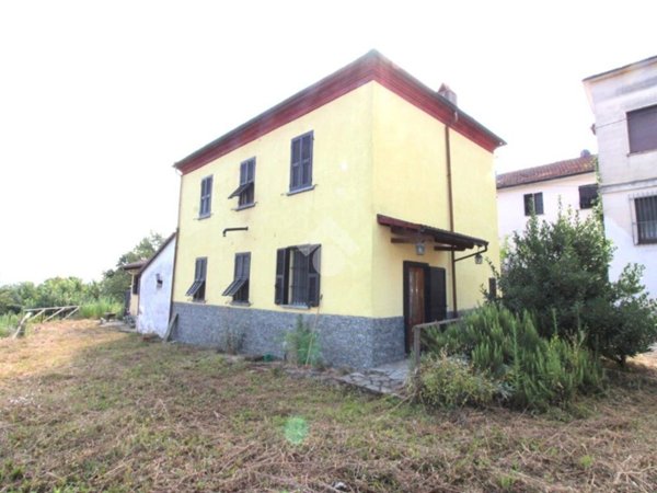 casa indipendente in vendita ad Acqui Terme
