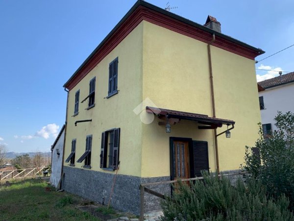 casa indipendente in vendita ad Acqui Terme