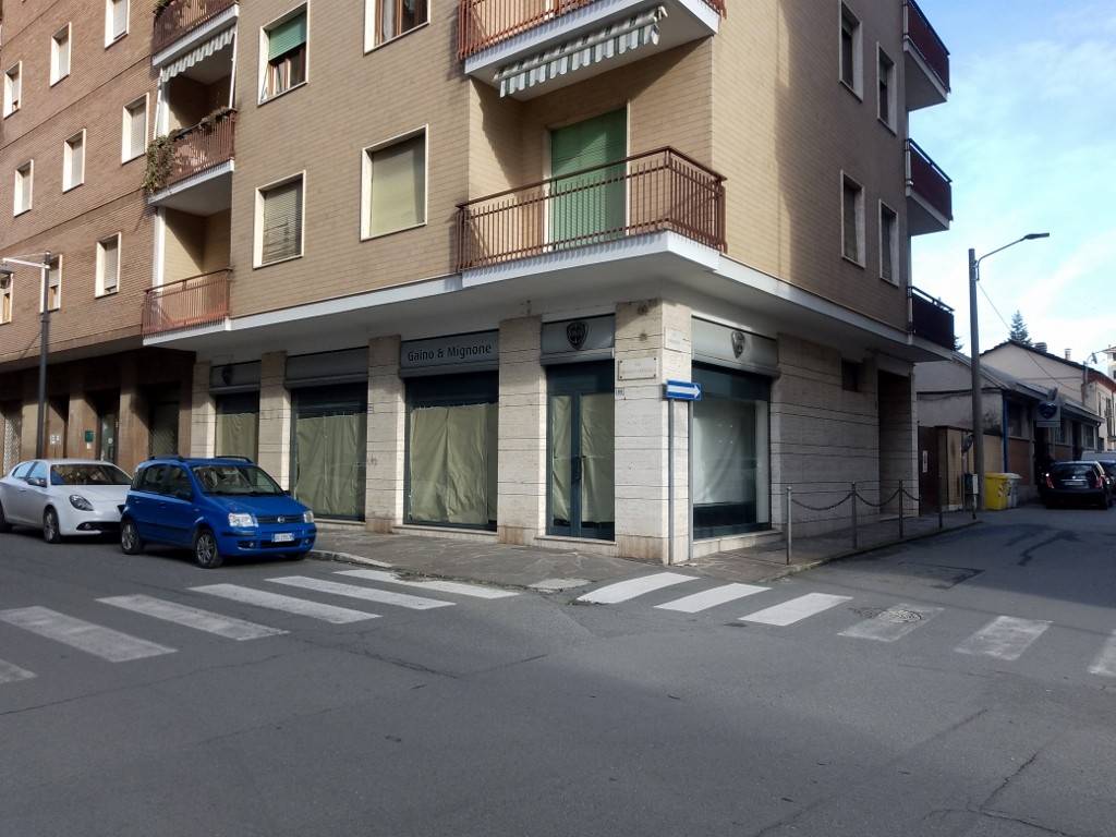 negozio in vendita ad Acqui Terme