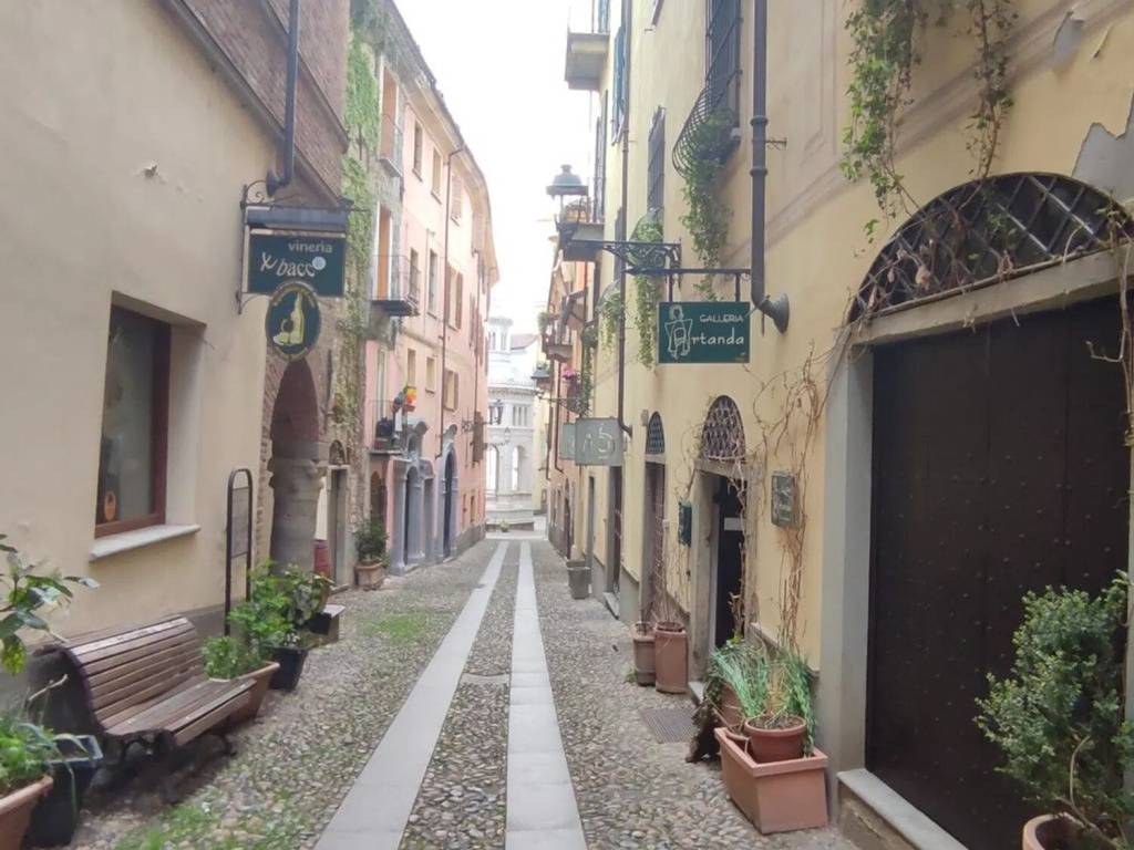 negozio in vendita ad Acqui Terme