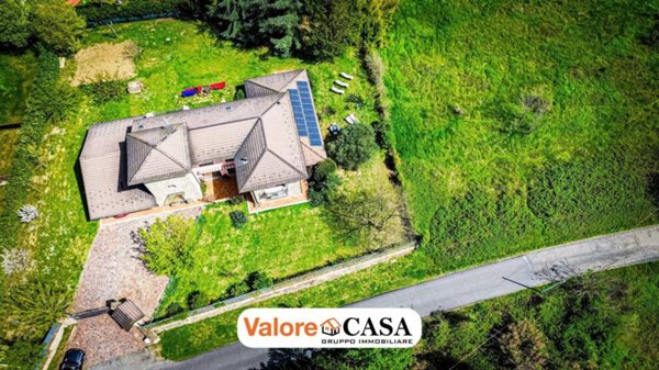 casa indipendente in vendita ad Acqui Terme in zona Moirano