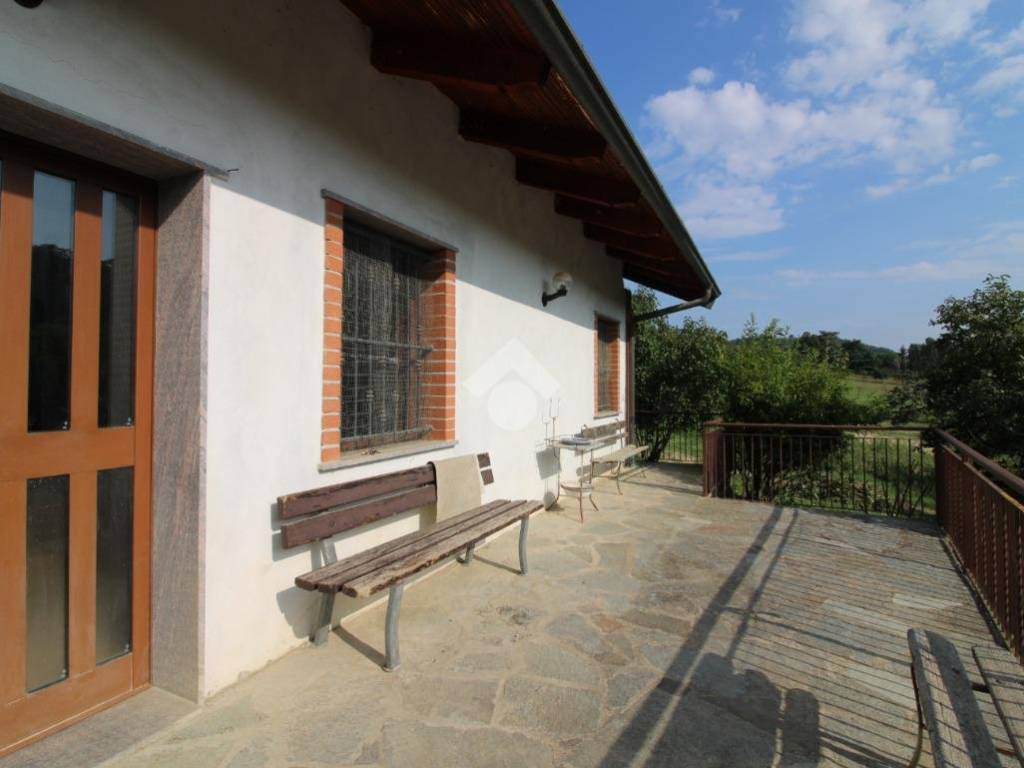 casa indipendente in vendita ad Acqui Terme