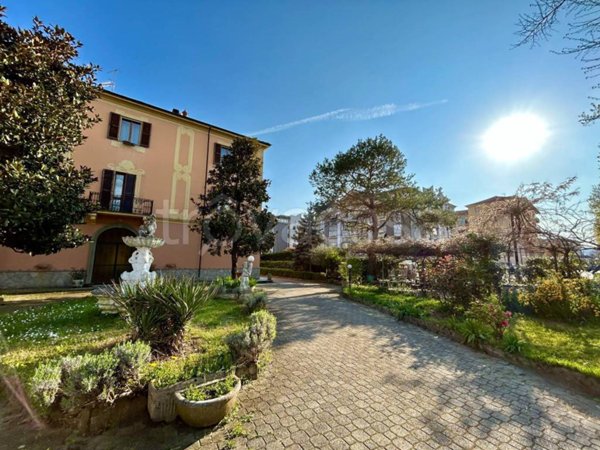 casa indipendente in vendita ad Acqui Terme