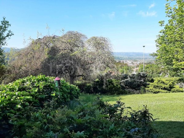 casa indipendente in vendita ad Acqui Terme