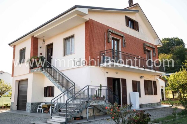 casa semindipendente in vendita ad Acqui Terme