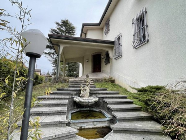 casa indipendente in vendita ad Acqui Terme