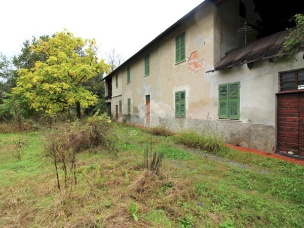 casa indipendente in vendita ad Acqui Terme