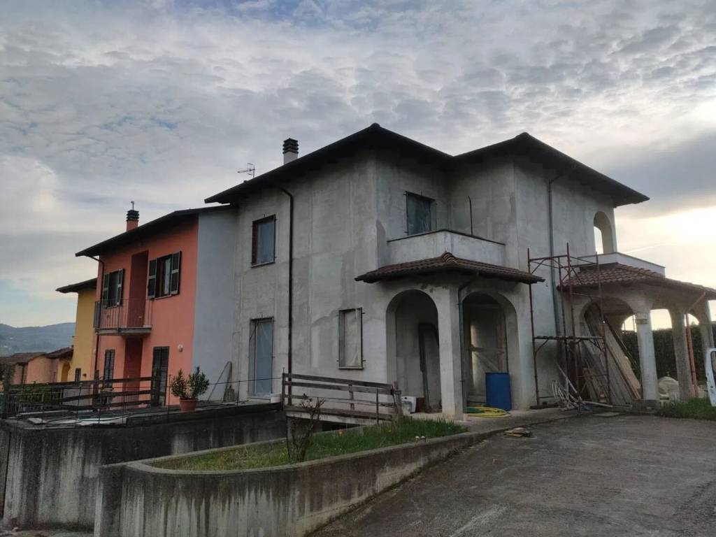 casa indipendente in vendita ad Acqui Terme
