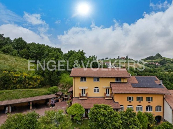 casa indipendente in vendita ad Acqui Terme in zona Moirano