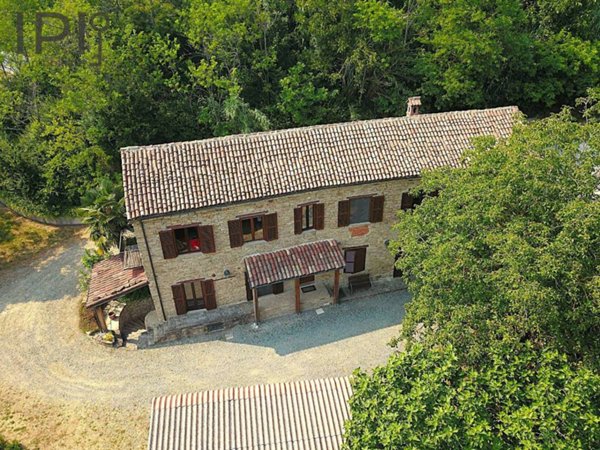 casa indipendente in vendita ad Acqui Terme