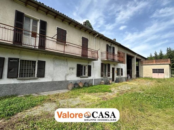 casa indipendente in vendita ad Acqui Terme