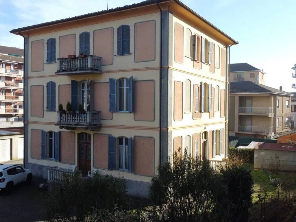 casa indipendente in vendita ad Acqui Terme