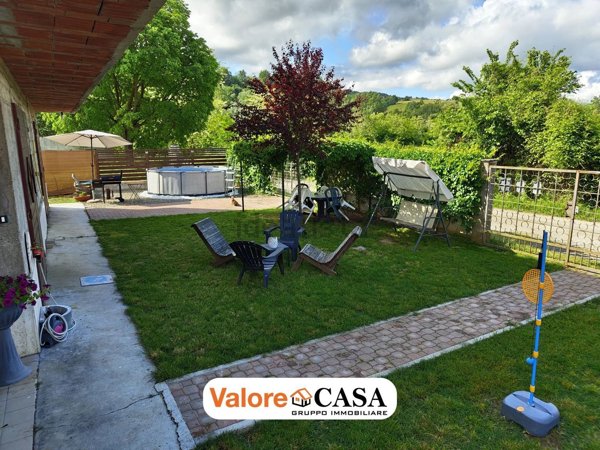 casa indipendente in vendita ad Acqui Terme