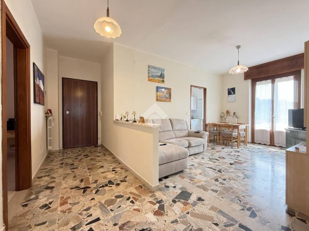 appartamento in vendita ad Acqui Terme in zona Moirano