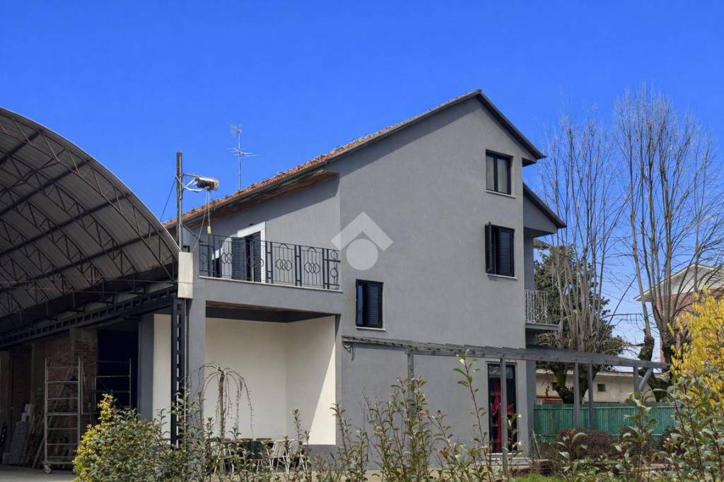 casa indipendente in vendita ad Acqui Terme